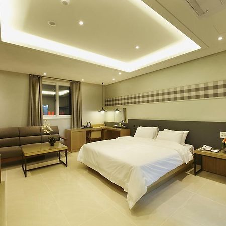 Hotel B Gwangju Metropolitan City Εξωτερικό φωτογραφία